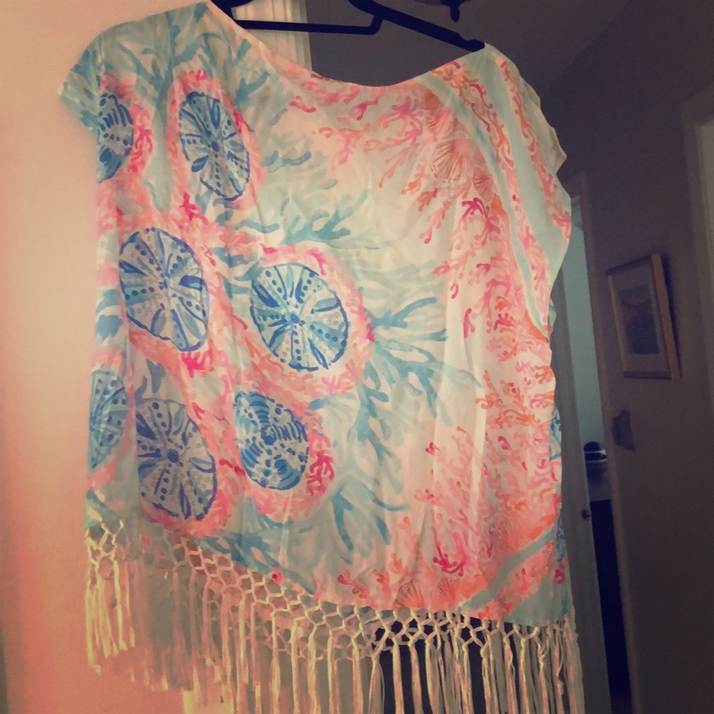 Lilly pulitzer fringed / asymmetrical top